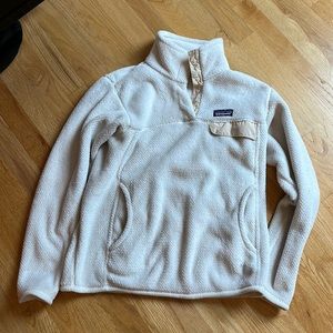 white patagonia fleece